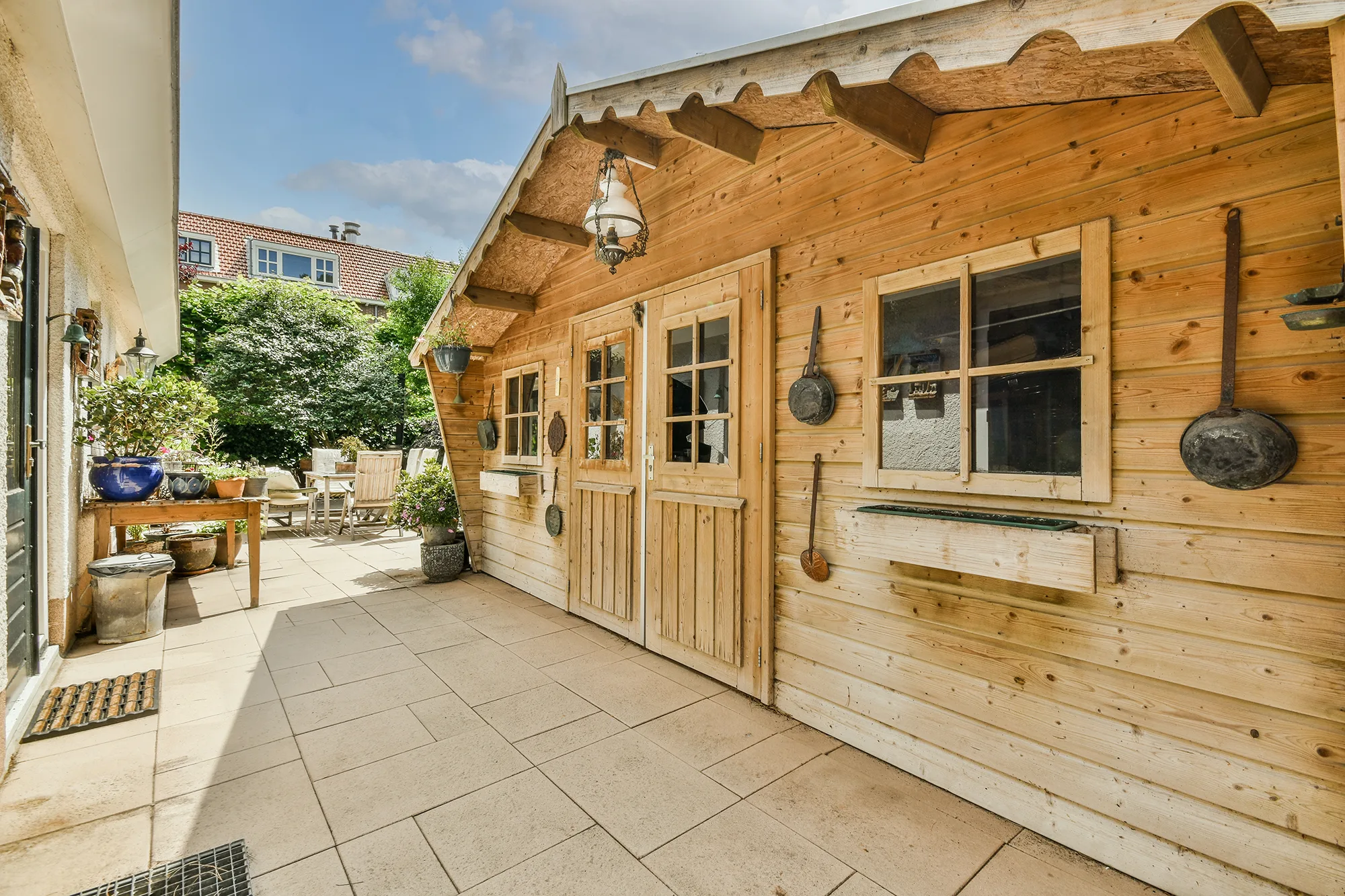 Luxora by R3 provide chalet-style garden room installations Hampshire and West Sussex