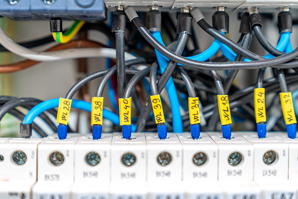 Luxora by R3 provide electric cable connections for garden room installations in Hampshire and West Sussex